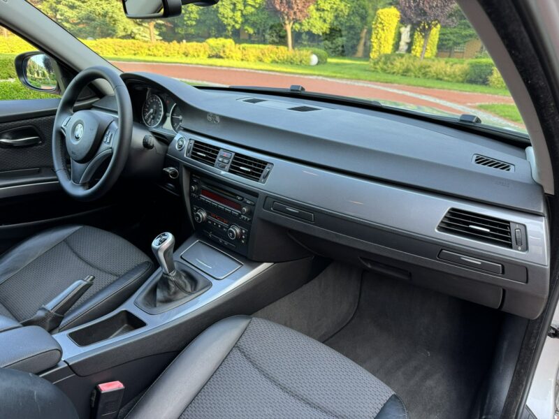 BMW 320 d / xDrive / Lift / 2.0 / 177km / Bogate wyposażenie / Super Stan !!! E90E91E92E93(2005-2012)