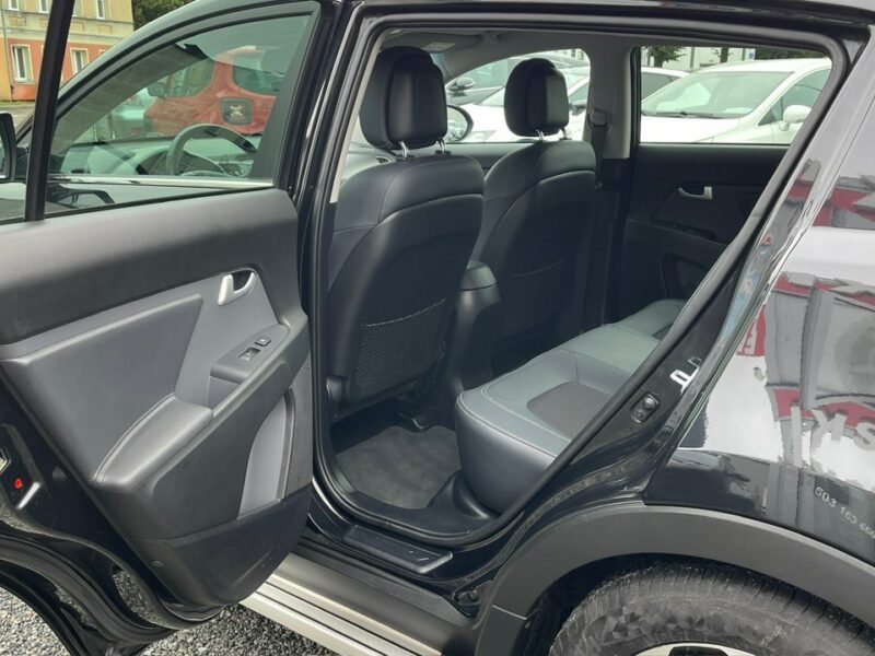 Kia Sportage 2.0 Diesel Automat 4x4 Bogato Wyposażony Zarejestrowany Ubezpieczony III (2010-2015)