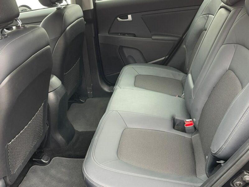 Kia Sportage 2.0 Diesel Automat 4x4 Bogato Wyposażony Zarejestrowany Ubezpieczony III (2010-2015)