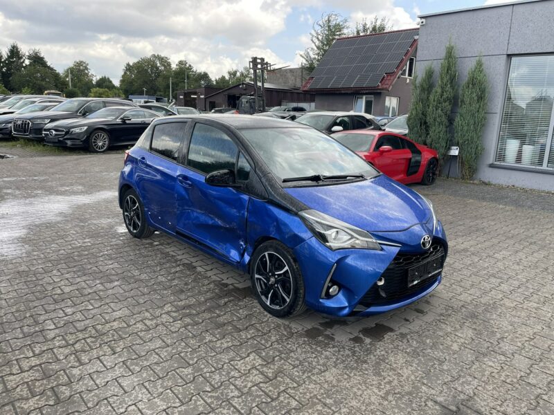 Toyota Yaris Style Klimatyzacja Kamera Ks. serwisowa III (2011-2019)