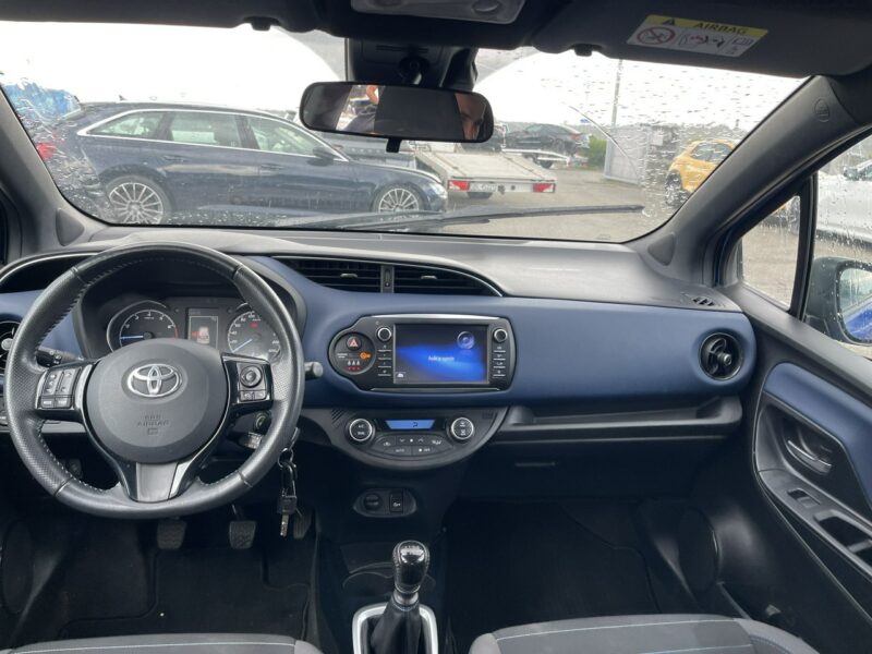 Toyota Yaris Style Klimatyzacja Kamera Ks. serwisowa III (2011-2019)