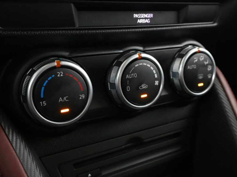 Mazda CX-3 skóra navi klima auto kamera i czujniki parkowania