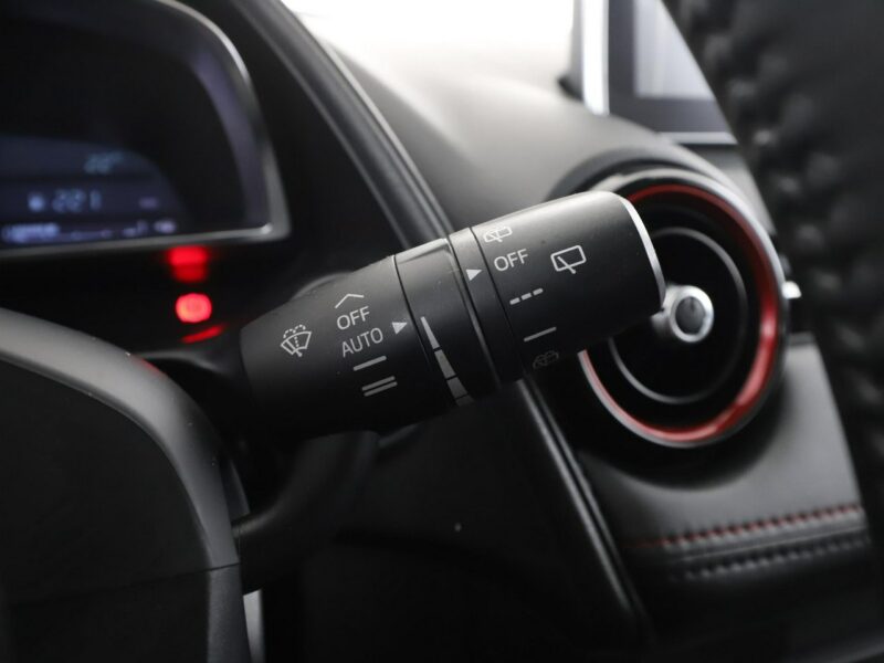 Mazda CX-3 skóra navi klima auto kamera i czujniki parkowania
