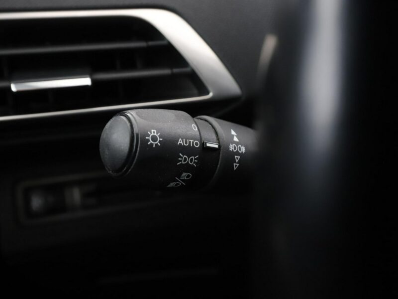 Peugeot 3008 Automat Navi Klimatyzacja Czujniki parkowania Bluetooth II (2016-)
