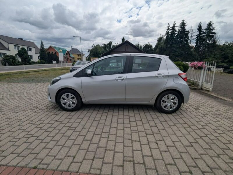 Toyota Yaris 1.5 benz/salon Polska,serwis/II właściciel/navi/kamera III (2011-2019)