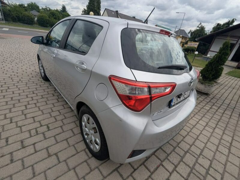 Toyota Yaris 1.5 benz/salon Polska,serwis/II właściciel/navi/kamera III (2011-2019)