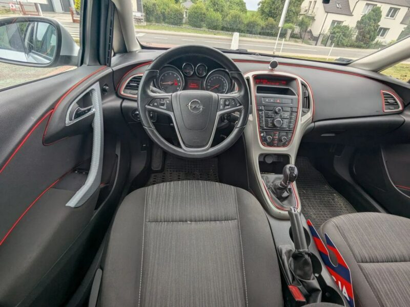 Opel Astra 1.6 ecotec/rSALON PL/I właściciel/bezwypadek/bardzo dobry stan J (2009-2019)