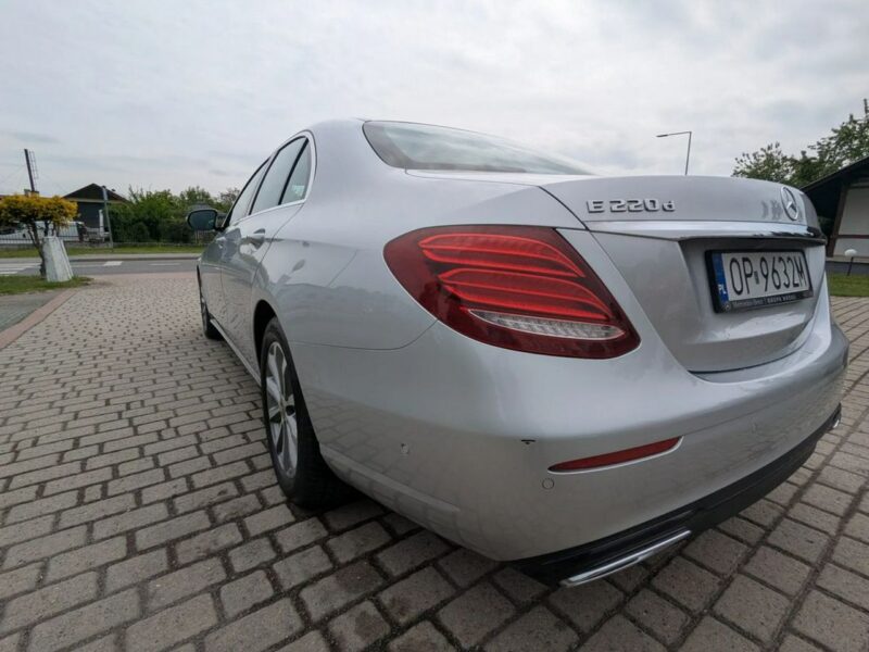 Mercedes E 220 Bezwypadkowy/serwisowanyASO/SALON PL/I właściciel/oświetlenie Ambiente W214 (2023-)
