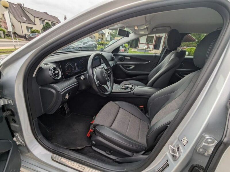 Mercedes E 220 Bezwypadkowy/serwisowanyASO/SALON PL/I właściciel/oświetlenie Ambiente W214 (2023-)