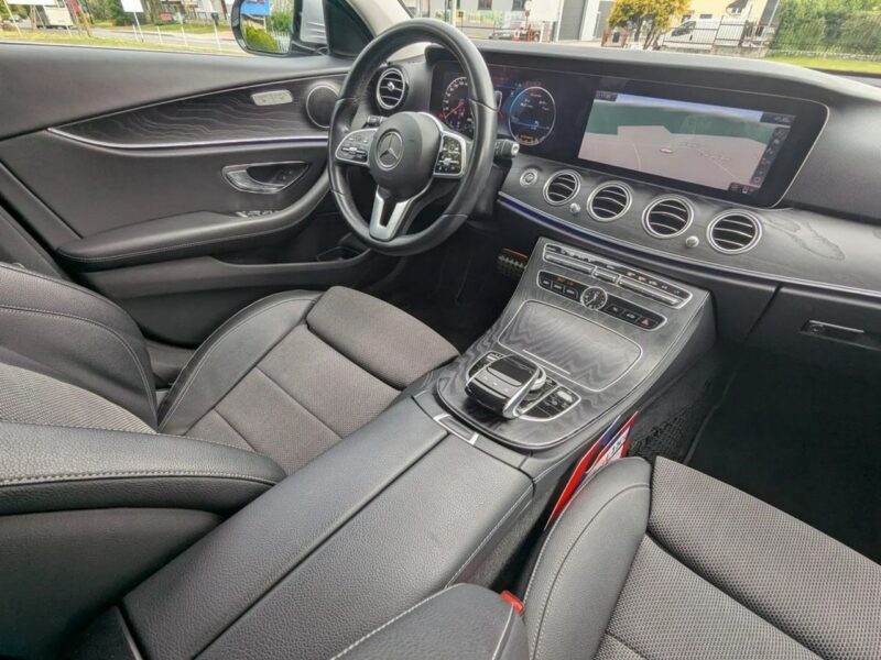 Mercedes E 220 Bezwypadkowy/serwisowanyASO/SALON PL/I właściciel/oświetlenie Ambiente W214 (2023-)