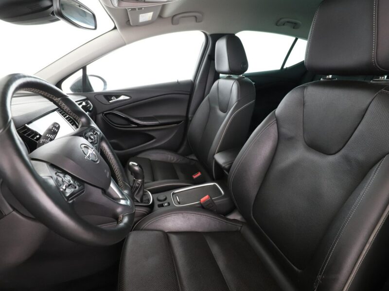 Opel Astra Innovation skóra navi kamera grzane fotele FullLED tempomat J (2009-2019)