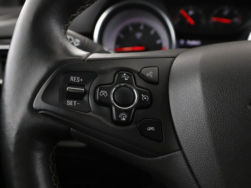 Opel Astra Innovation skóra navi kamera grzane fotele FullLED tempomat J (2009-2019)