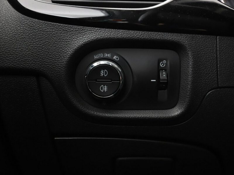 Opel Astra Innovation skóra navi kamera grzane fotele FullLED tempomat J (2009-2019)