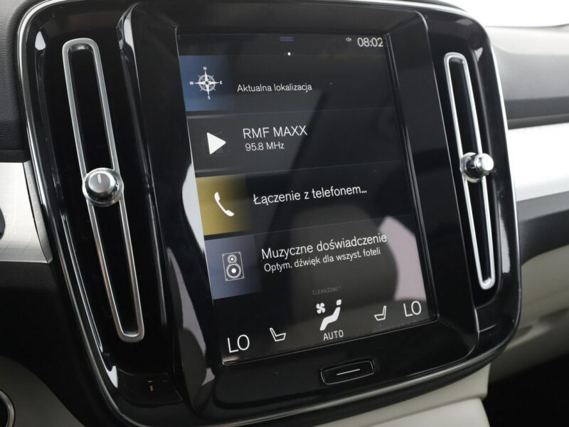 Volvo XC 40 Inscription PHEV T5 skóra panorama kamera360 grzane fotele navi Harman