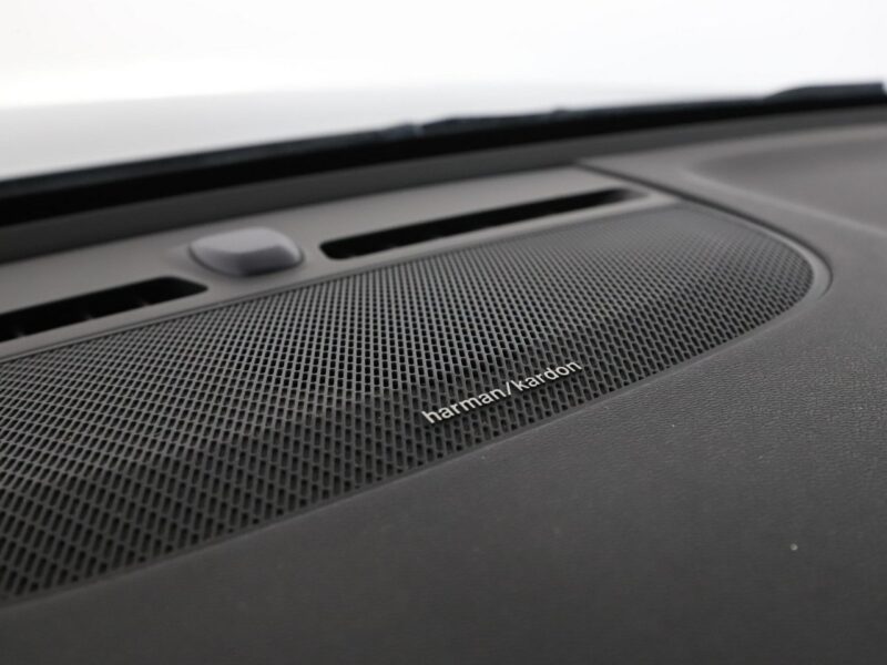 Volvo XC 40 Inscription PHEV T5 skóra panorama kamera360 grzane fotele navi Harman
