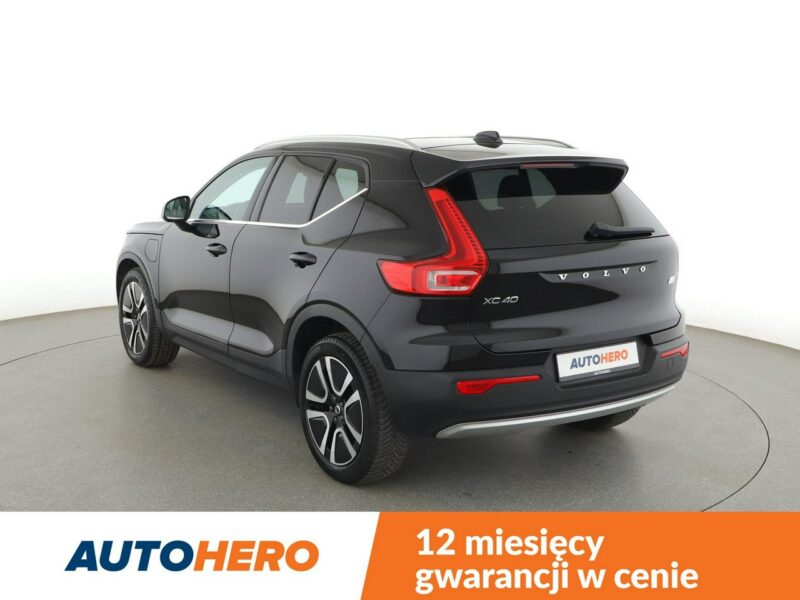 Volvo XC 40 Inscription PHEV T5 skóra panorama kamera360 grzane fotele navi Harman