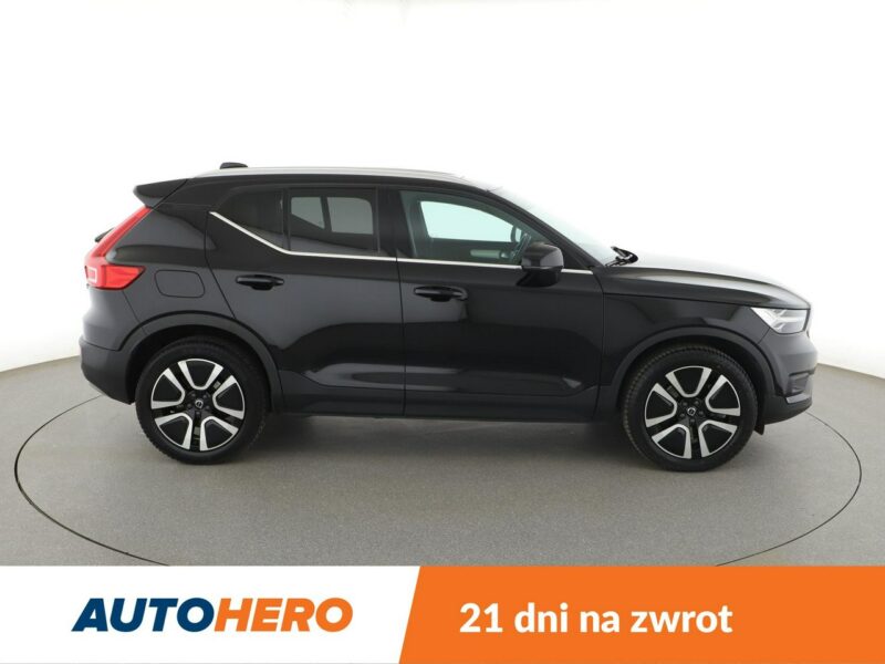 Volvo XC 40 Inscription PHEV T5 skóra panorama kamera360 grzane fotele navi Harman