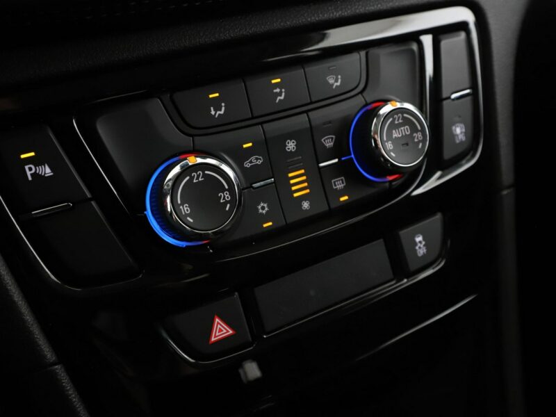 Opel Mokka Innovation LPG navi PDC-kamera półskóra tempomat Bluetooth LED klima-a I (2012-2019)