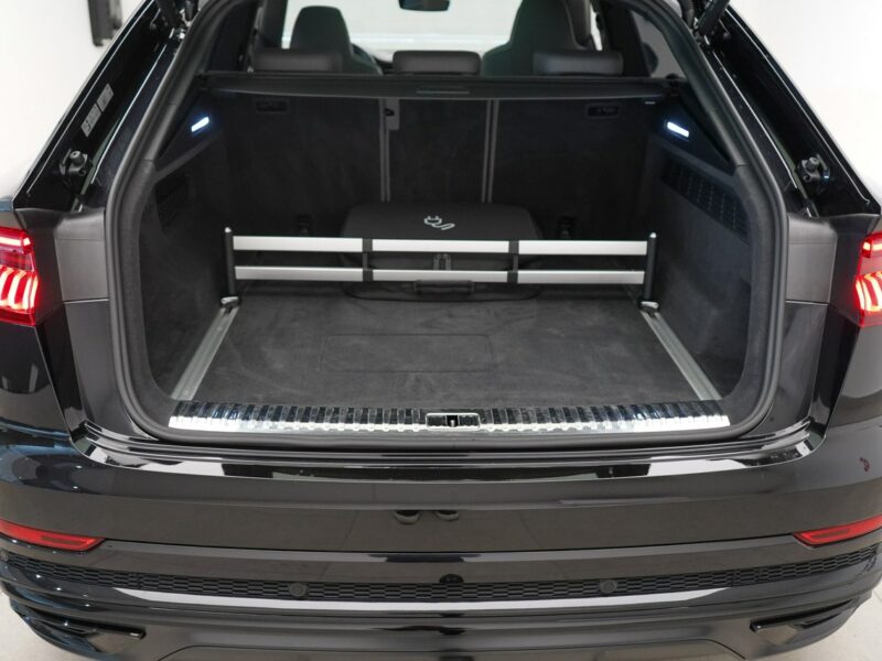 Audi Q8 60 TFSIe 462 KM Quattro Sline Virtual Kamera 360 ACC Head-Up Hak