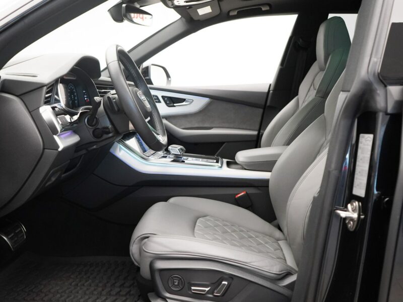 Audi Q8 60 TFSIe 462 KM Quattro Sline Virtual Kamera 360 ACC Head-Up Hak