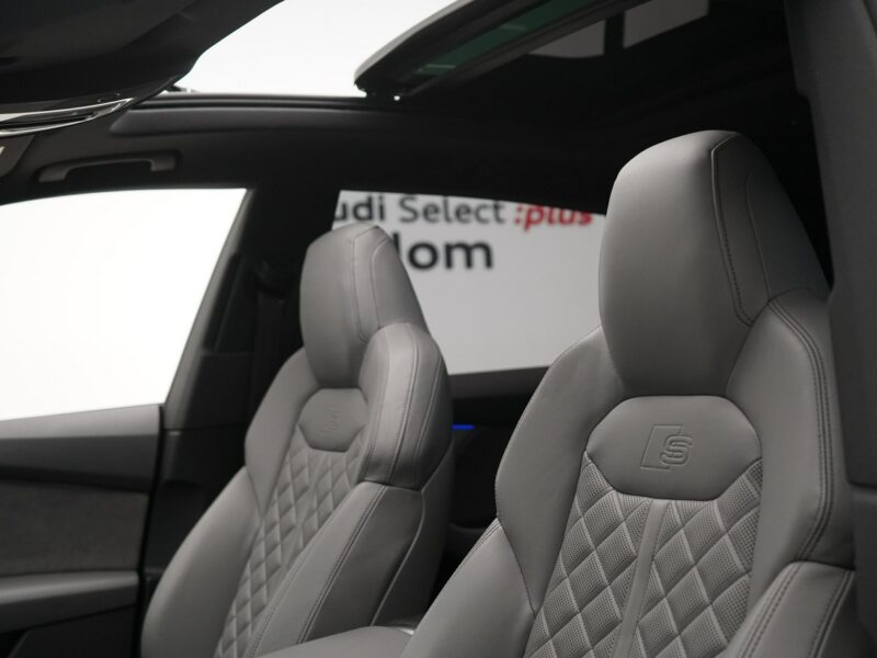 Audi Q8 60 TFSIe 462 KM Quattro Sline Virtual Kamera 360 ACC Head-Up Hak