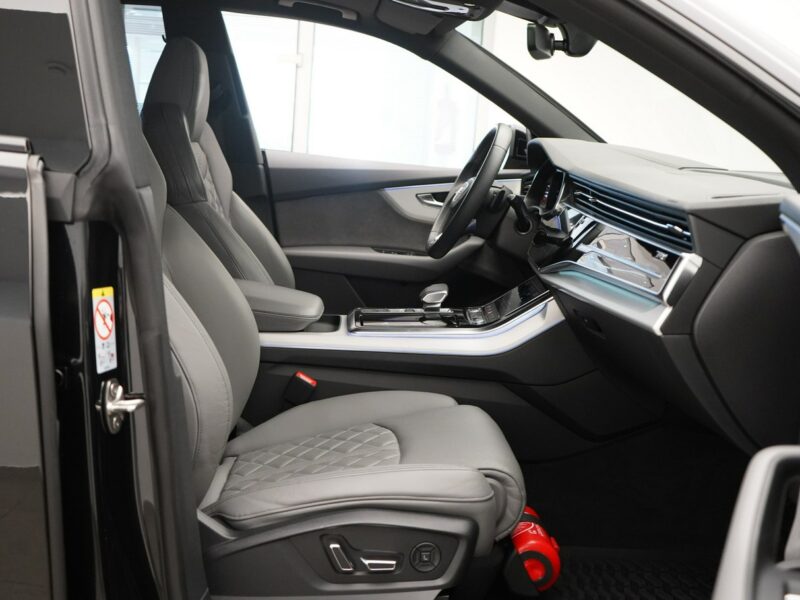 Audi Q8 60 TFSIe 462 KM Quattro Sline Virtual Kamera 360 ACC Head-Up Hak