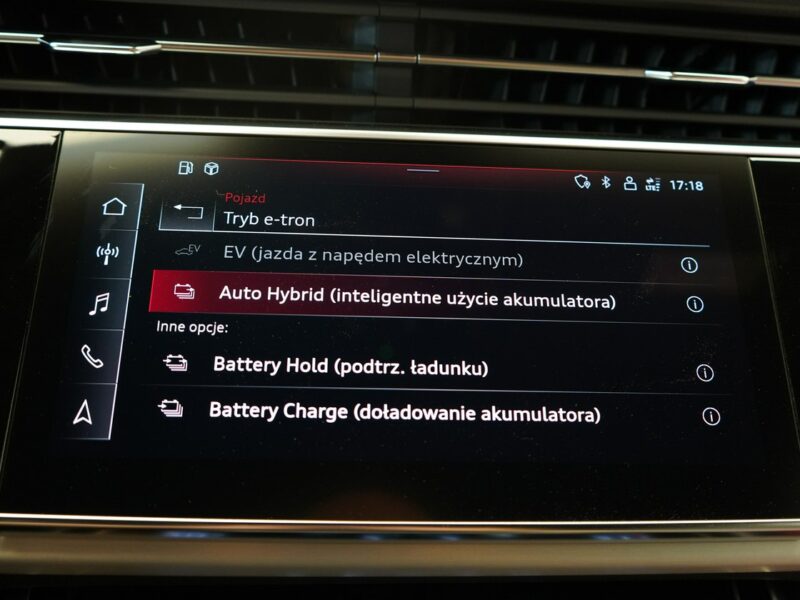 Audi Q8 60 TFSIe 462 KM Quattro Sline Virtual Kamera 360 ACC Head-Up Hak