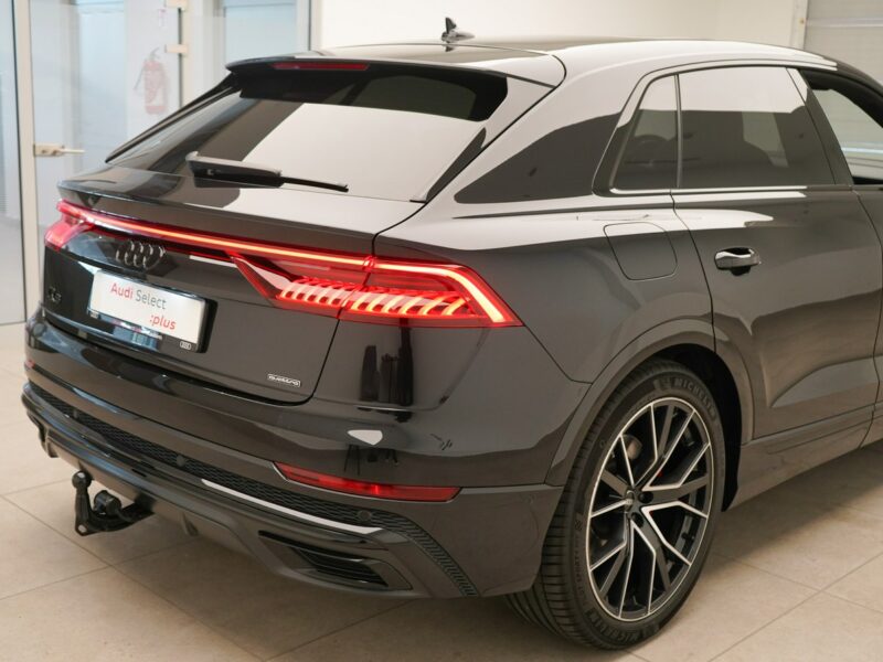 Audi Q8 60 TFSIe 462 KM Quattro Sline Virtual Kamera 360 ACC Head-Up Hak