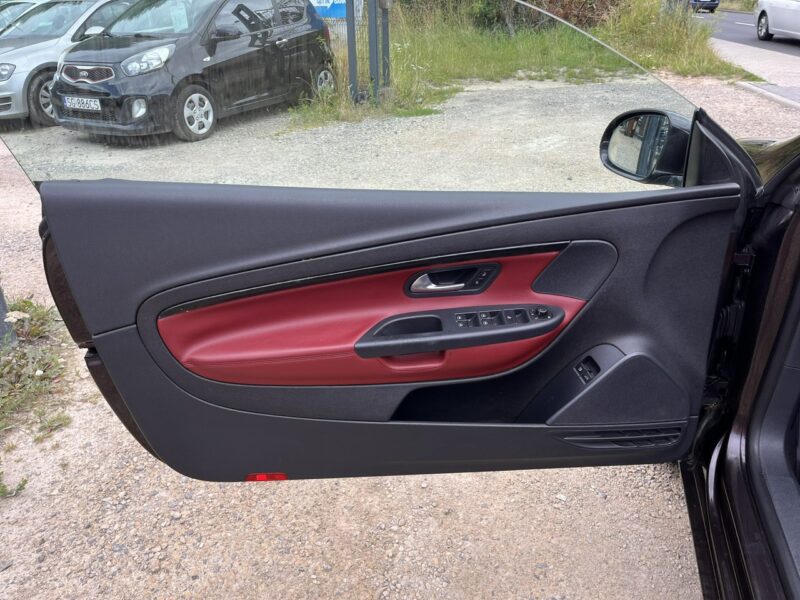 Volkswagen Eos 2.0TURBO 200KM Skóry Alu Xenon NAvi Climatronic Stan BDB Bezwypadkowy