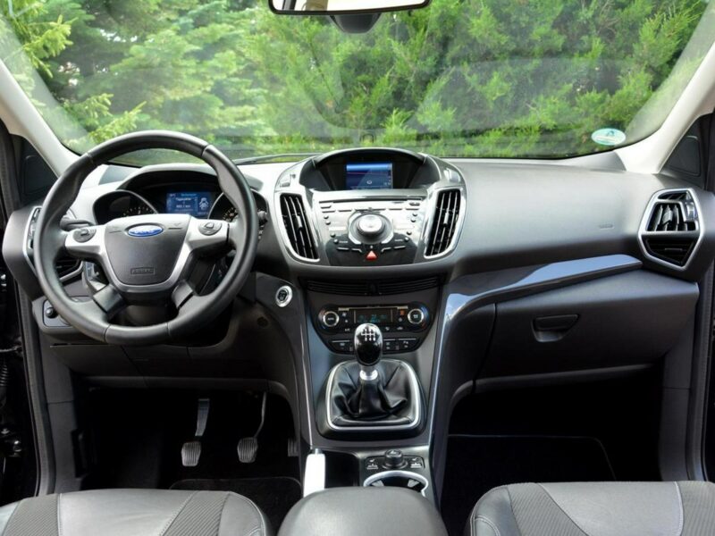Ford Kuga 2.0TDCi(140KM)Navi Kamera Panorama ParkAssist Skóry Sony Alu17" ASO II (2012-)
