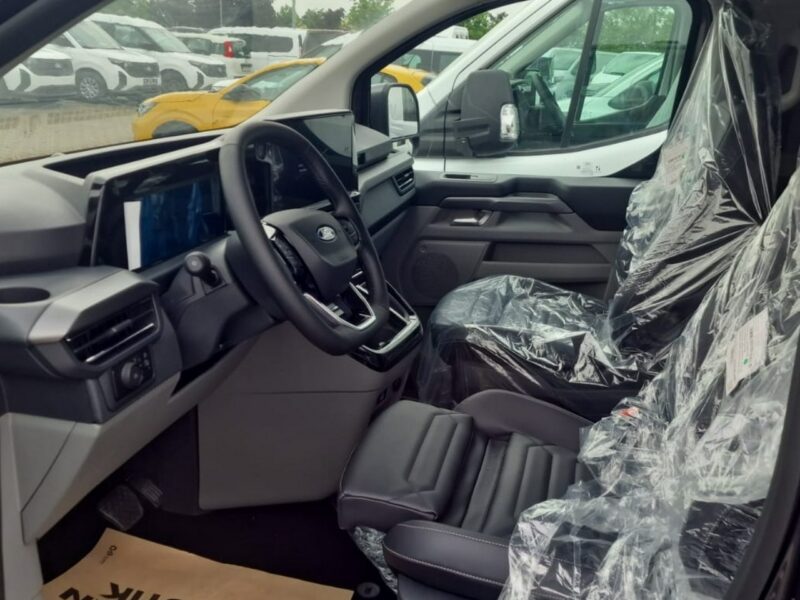 Ford Tourneo Custom L2 170KM Titanium X Elektr. Drzwi Kamera 360st. Webasto - 3476 zł