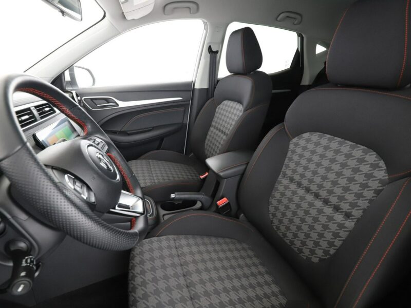 MG ZS LPG klima tempomat PDC