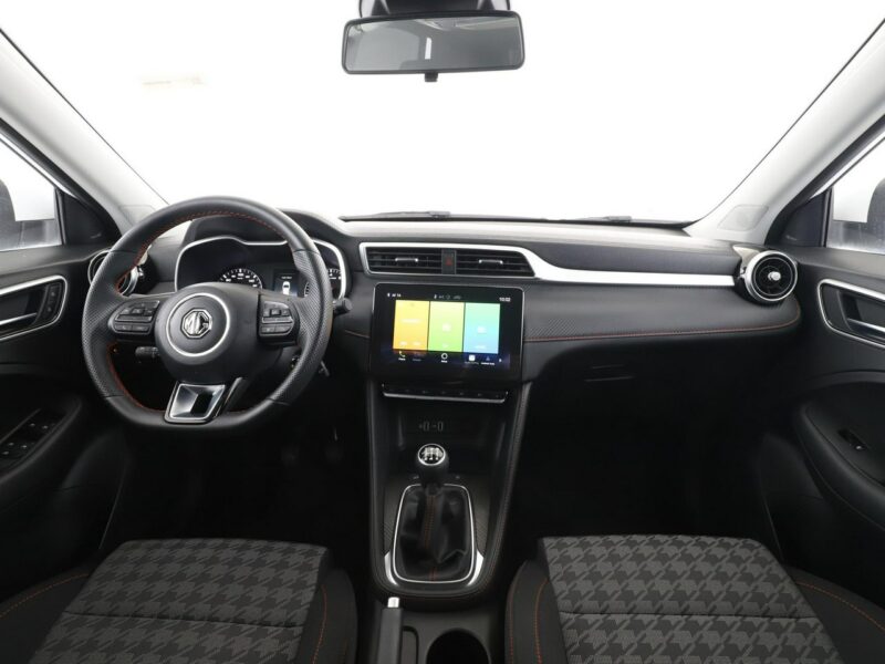 MG ZS LPG klima tempomat PDC
