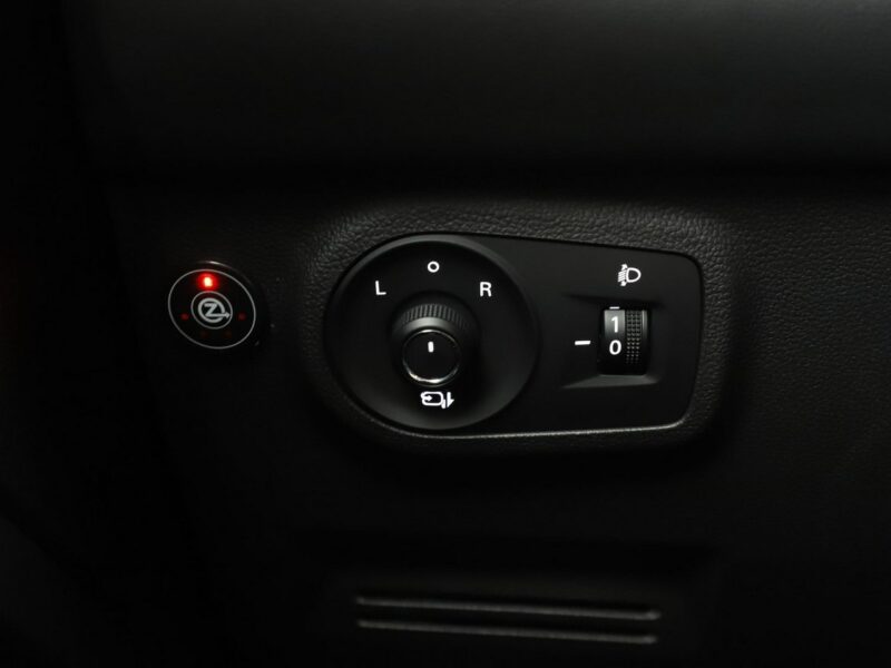 MG ZS LPG klima tempomat PDC