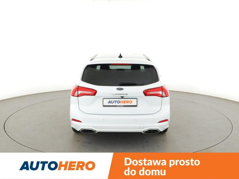 Ford Focus Automat Panorama Navi Automatyczna klimatyzacja Podgrzewane fotele Blt Mk4 (2018-)