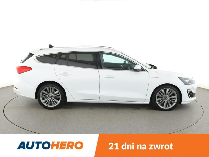 Ford Focus Automat Panorama Navi Automatyczna klimatyzacja Podgrzewane fotele Blt Mk4 (2018-)