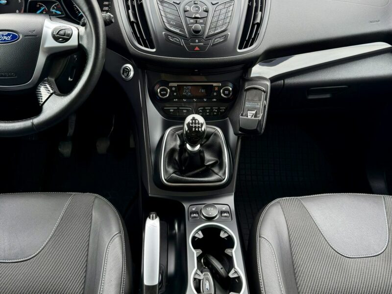 Ford Kuga Titanium,Navi,Półskóra,Serwis,Gwarancja II (2012-)