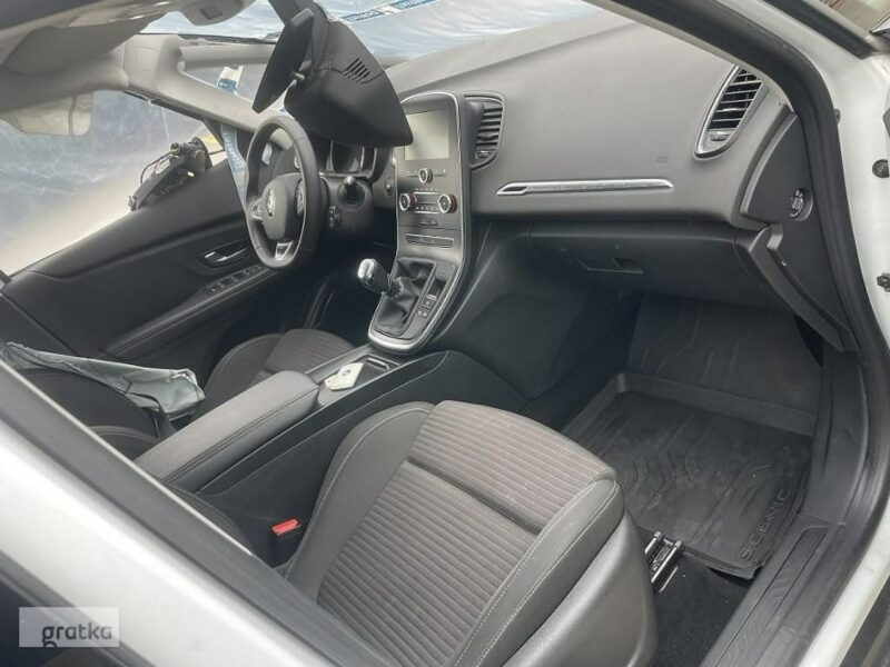 Renault Scenic RX4