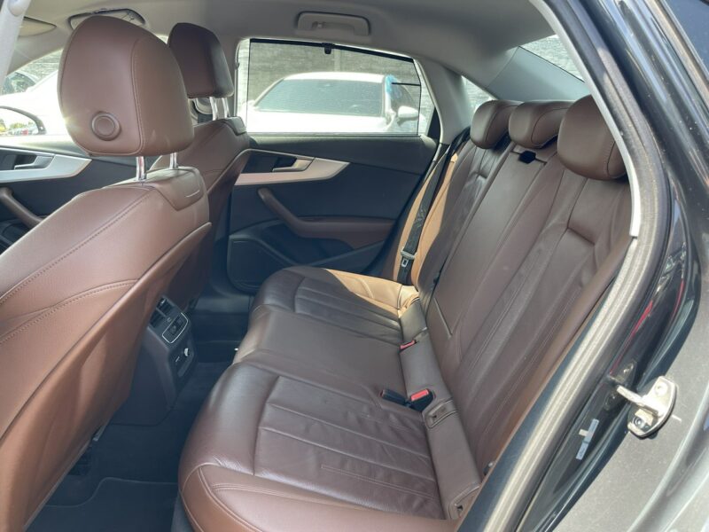 Audi A4 Navi Skóry Oryginalny przebieg B9 (2015-)