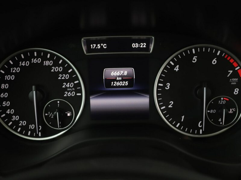 Mercedes A 180 GRATIS! Pakiet Serwisowy o wartości 1500 zł! W176 (2012-)