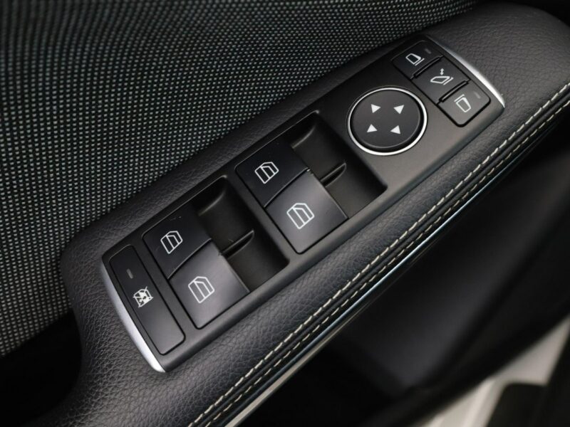 Mercedes A 180 GRATIS! Pakiet Serwisowy o wartości 1500 zł! W176 (2012-)