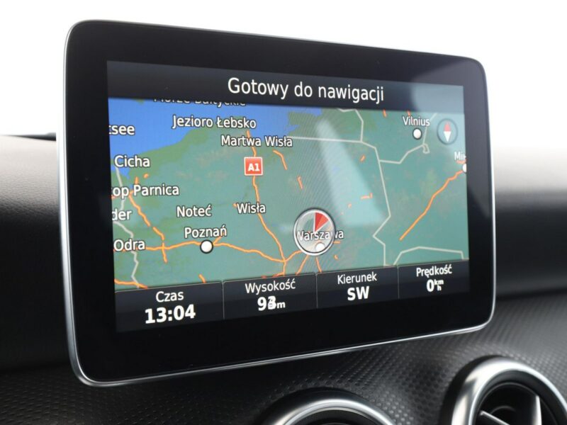 Mercedes A 180 półskóra full LED navi klima czujniki parkowania grzane fotele W176 (2012-)