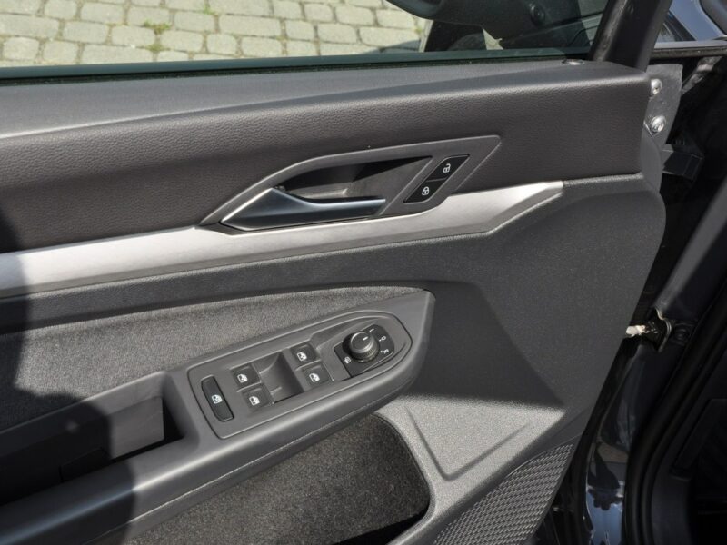 Volkswagen Golf 1.5 TSI 130KM Kamera cofania PL Salon Serwis Dealer FV23 VIII (2020-)