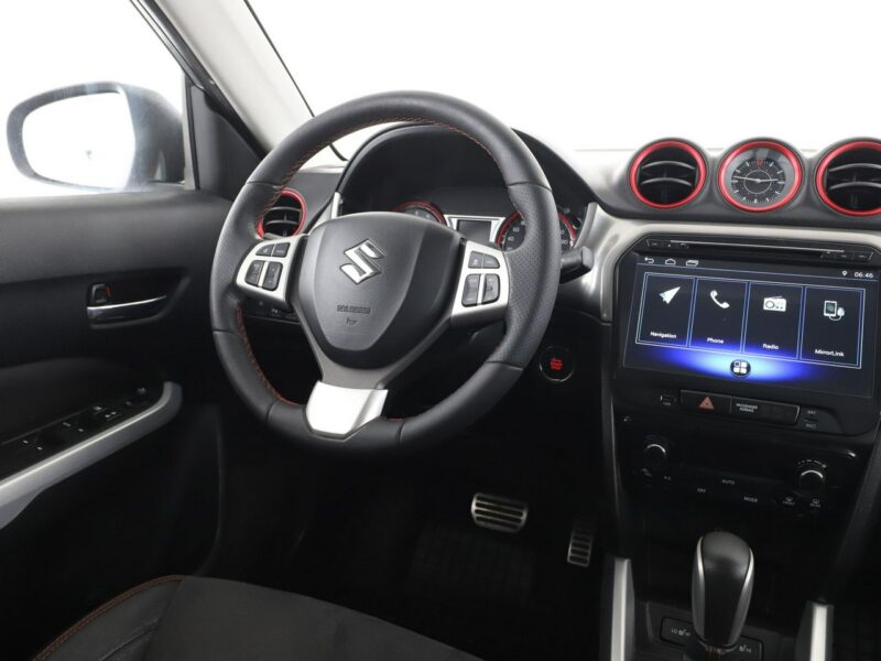 Suzuki Vitara 4x4 automat skóra/alcantara navi kmaera i czujniki parkowania II (2015-2019)
