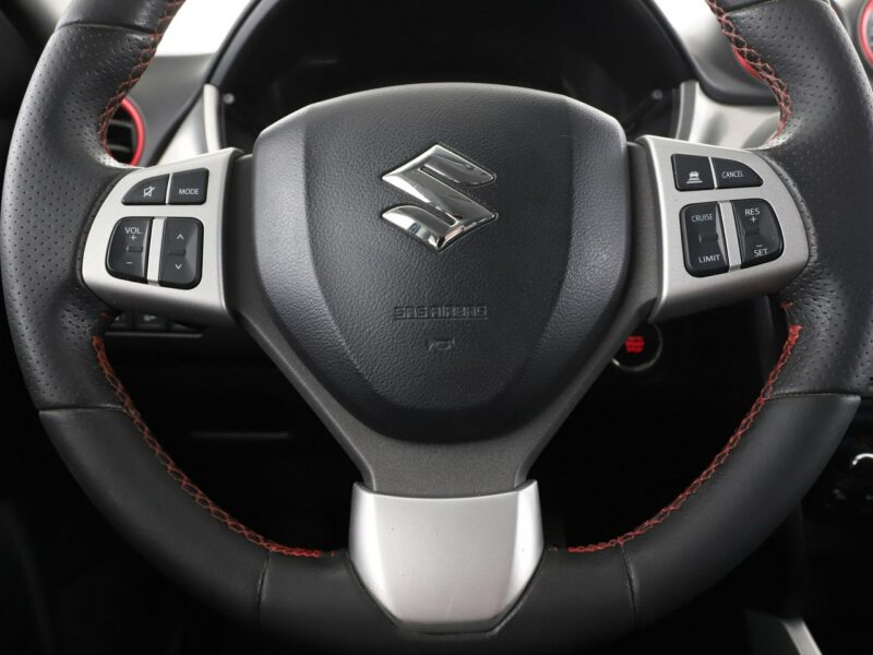 Suzuki Vitara 4x4 automat skóra/alcantara navi kmaera i czujniki parkowania II (2015-2019)