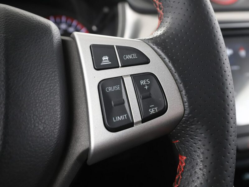 Suzuki Vitara 4x4 automat skóra/alcantara navi kmaera i czujniki parkowania II (2015-2019)