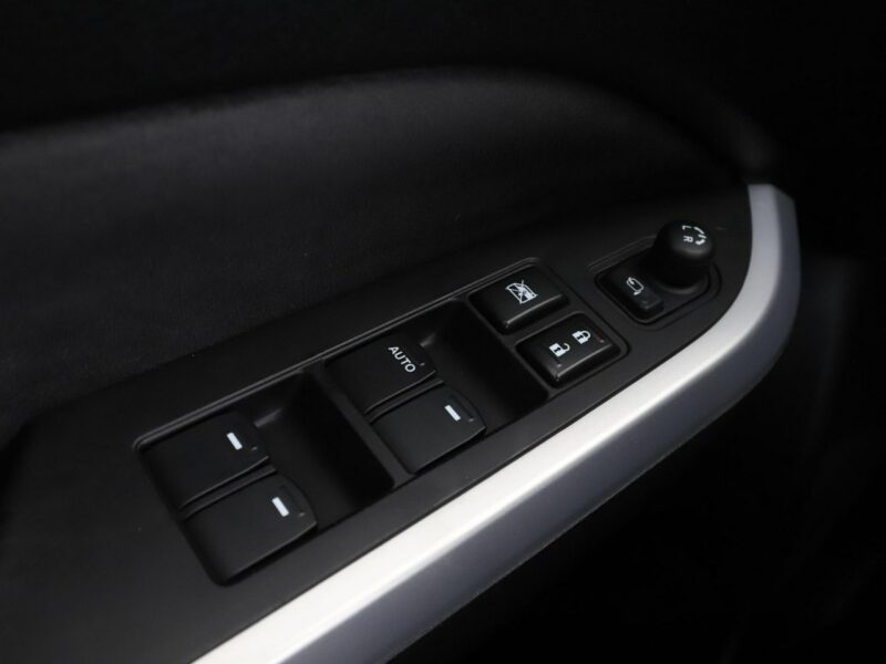 Suzuki Vitara 4x4 automat skóra/alcantara navi kmaera i czujniki parkowania II (2015-2019)