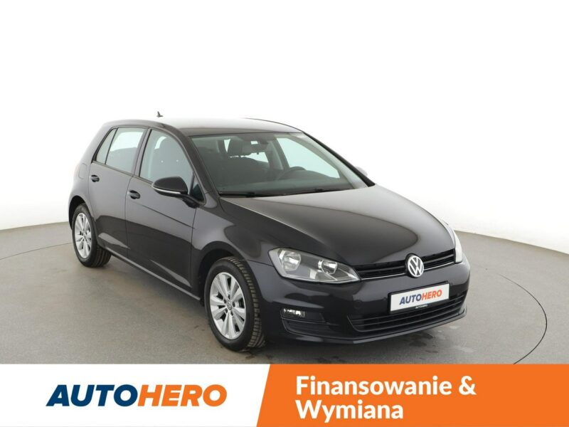 Volkswagen Golf klima auto czujniki parkowania multifunkcja VII (2012-)