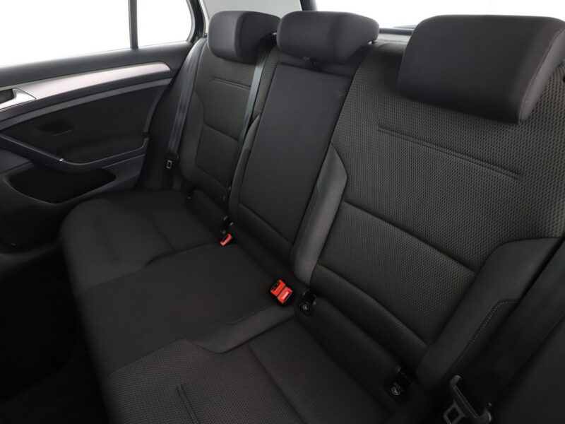 Volkswagen Golf klima auto czujniki parkowania multifunkcja VII (2012-)