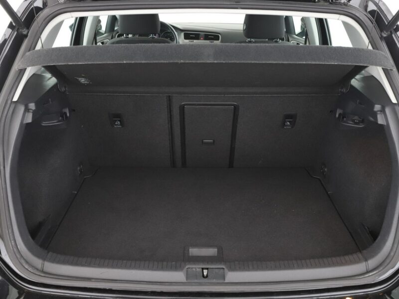 Volkswagen Golf klima auto czujniki parkowania multifunkcja VII (2012-)